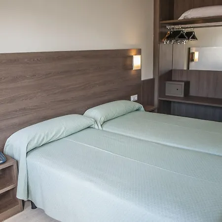 Hotel Loar 3*