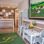 Loar Hotel 3*