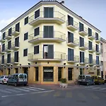 Loar Hotel 3*
