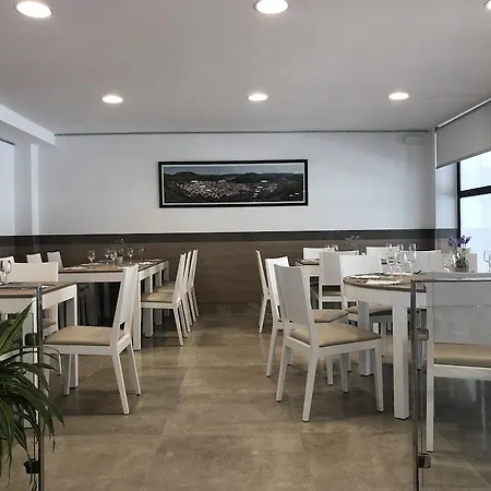 Loar Hotel 3*