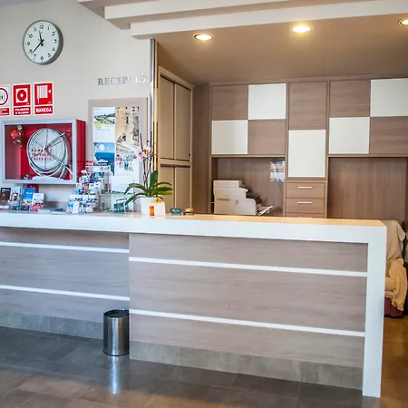 洛阿费雷列斯酒店
