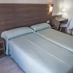 Loar Hotel