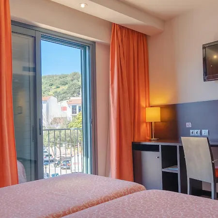 洛阿费雷列斯酒店 3* 费瑞里耶斯