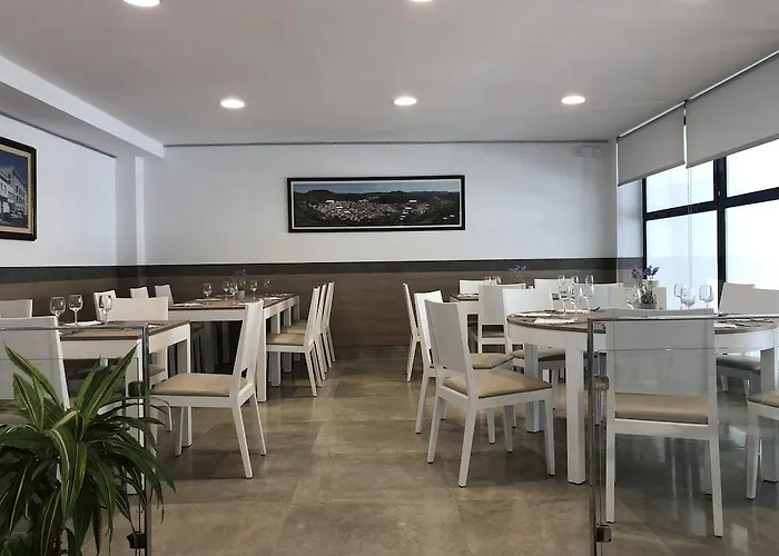 洛阿费雷列斯酒店 酒店 3*